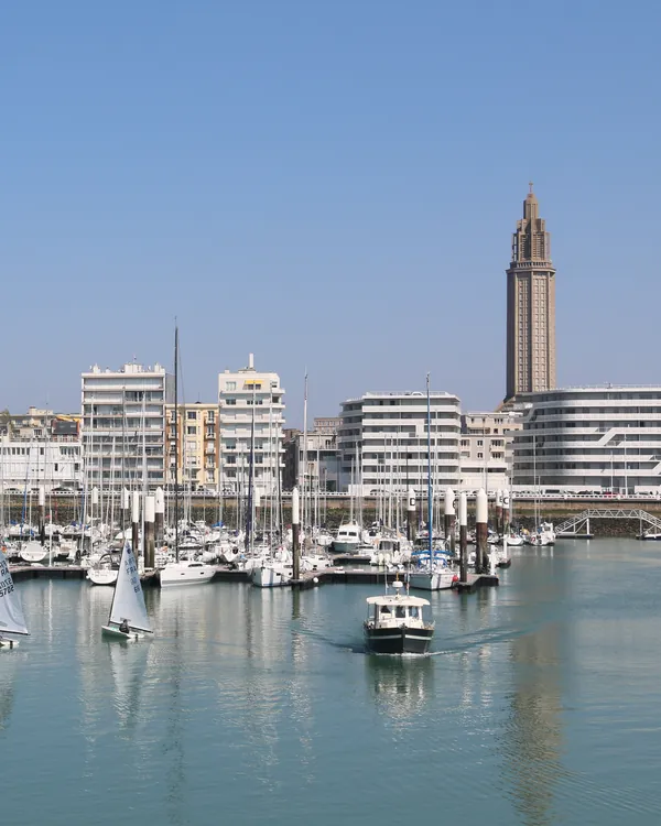 Le Havre: the marina, its dinghies and the Saint-Joseph tower
